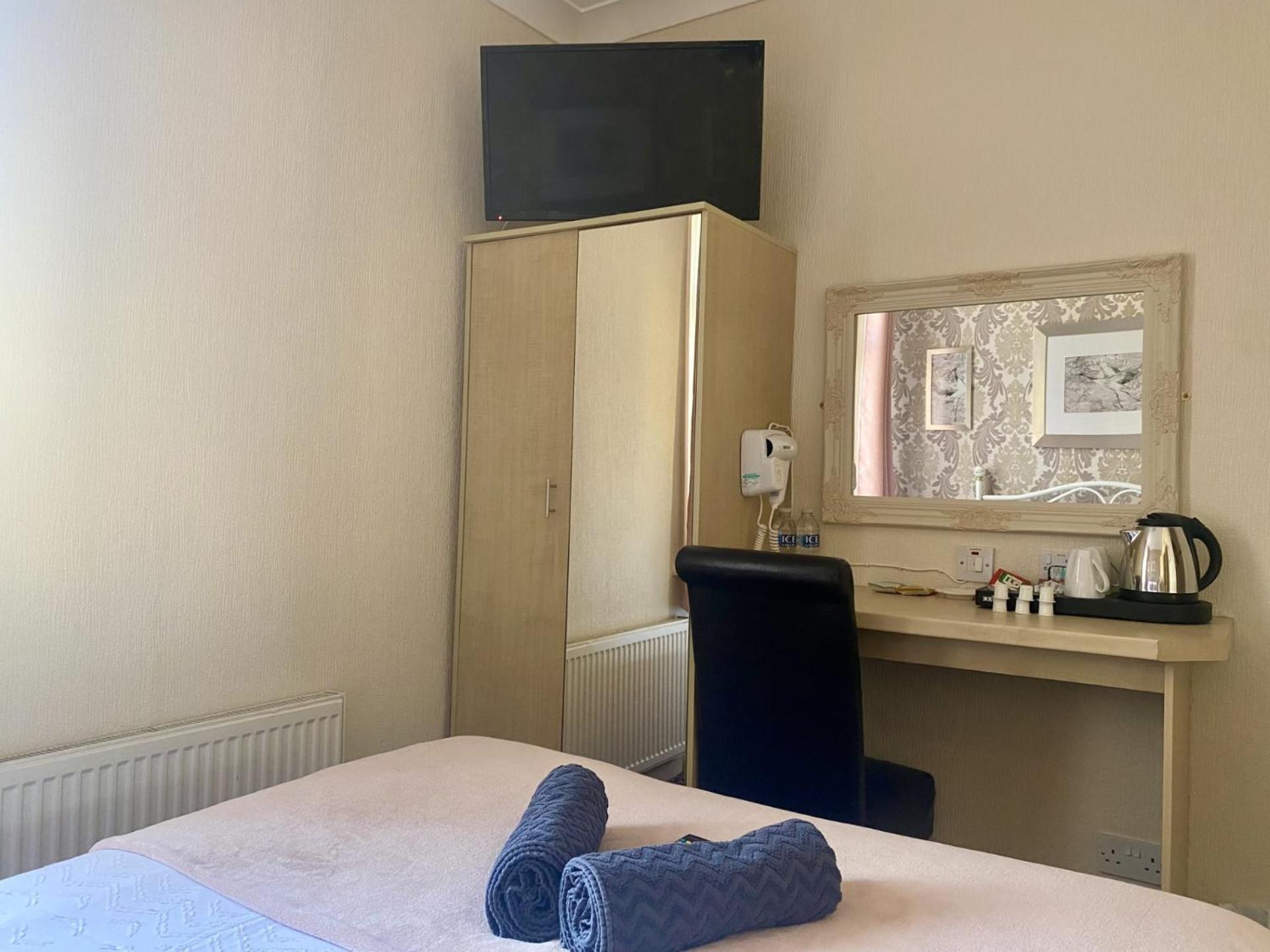 The Libra - Adults Only B&B With Carpark Blackpool Exterior foto
